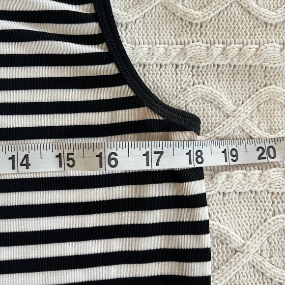 Chico’s Black & White Striped Sleeveless Blouse Women’s size Large - Picture 10 of 12